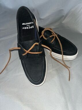 Sperry Black Boat Shoe with Tan Laces - womens Deck Shoe